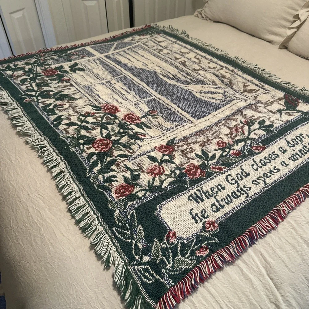 Woven Blanket W/fringe And Saying  32 X 46